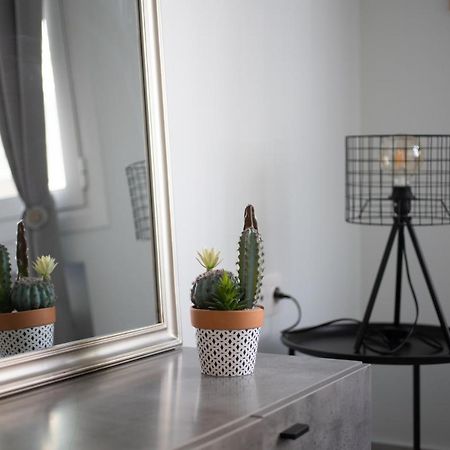Newly Renovated Cozy Studio Downtown Athens Atenas Exterior foto